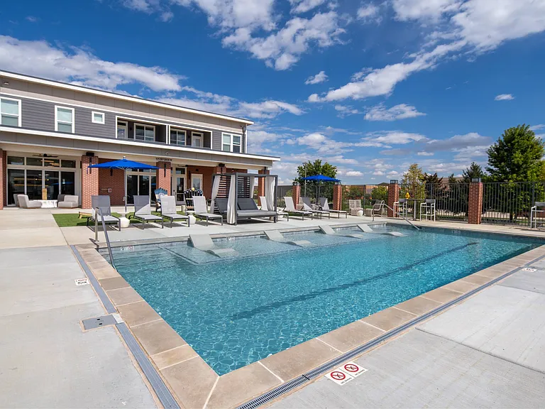Residences at Nova West — Photo 44