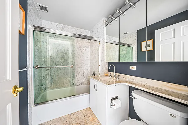 Rented by Douglas Elliman | media 14