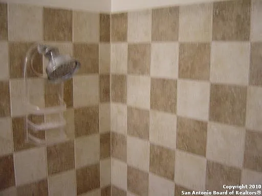 454 Sharon Dr — Photo 8