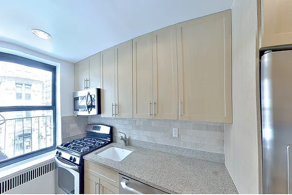 Rented by Stonehenge NYC LLC | media 6