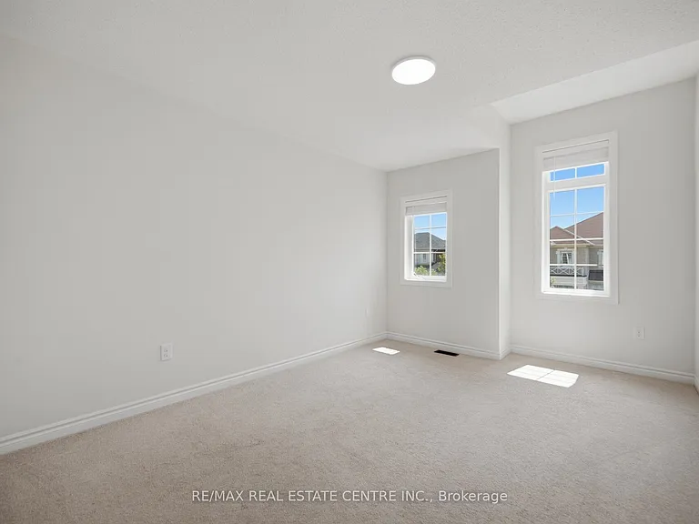 99 Colville Pl — Photo 38