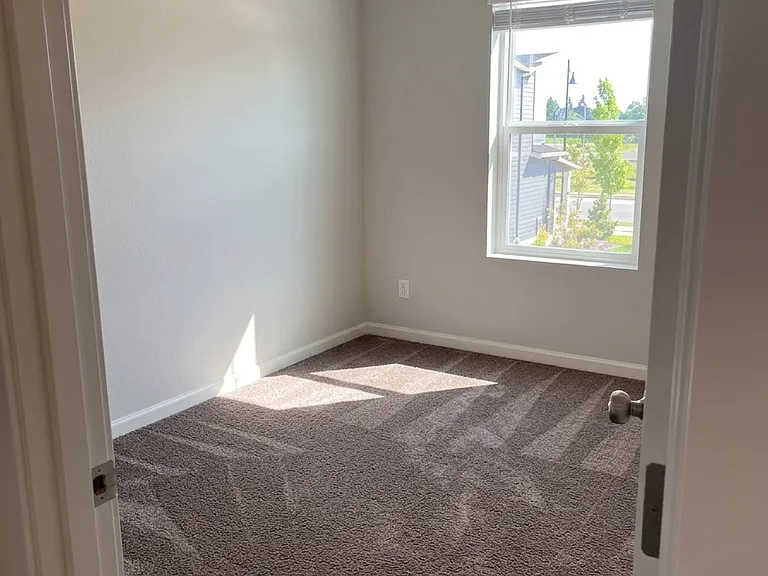 7746 SE Youngs St — Photo 10