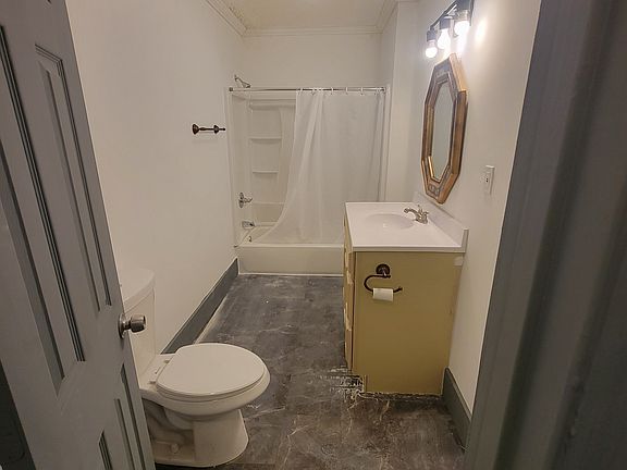 5th image of 1801 Wilcox Blvd