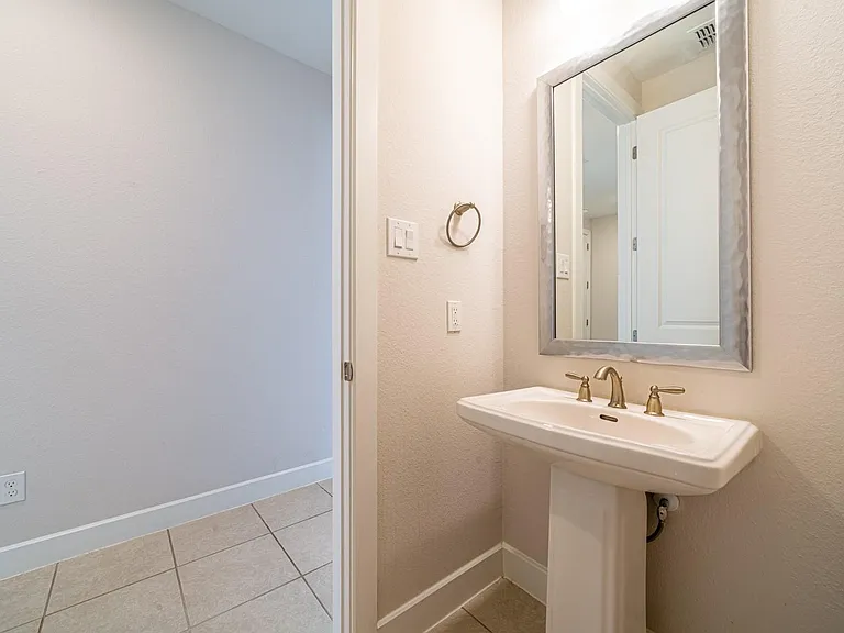4706 Llano Loop — Photo 29