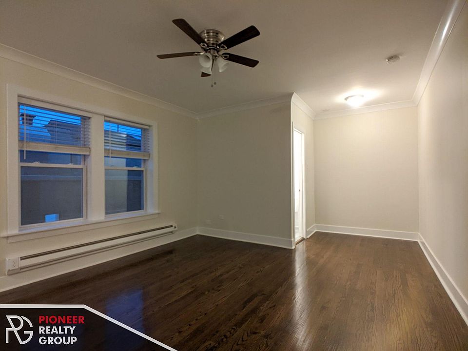 1st image of 2129 N Dayton St #304A
