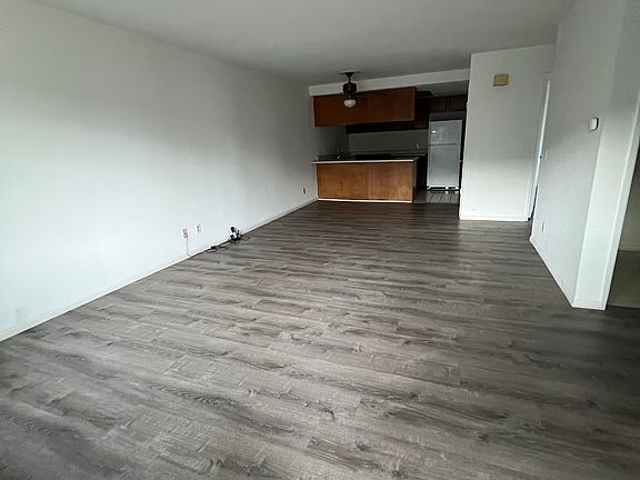 4th image of 34901 Marcia Rd APT 3