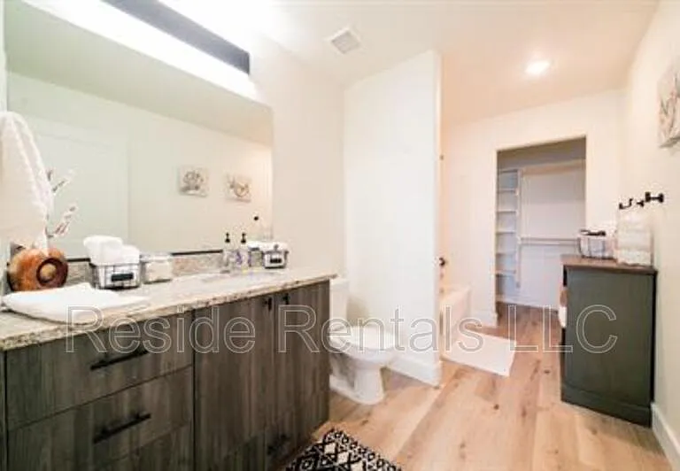 220 N Spring Creek Pkwy #15 — Photo 14