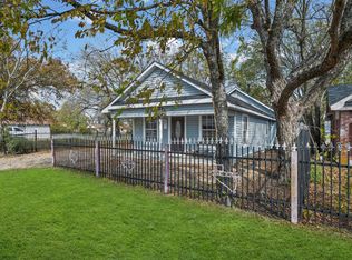 2002 NE Main St, Ennis, TX 75119