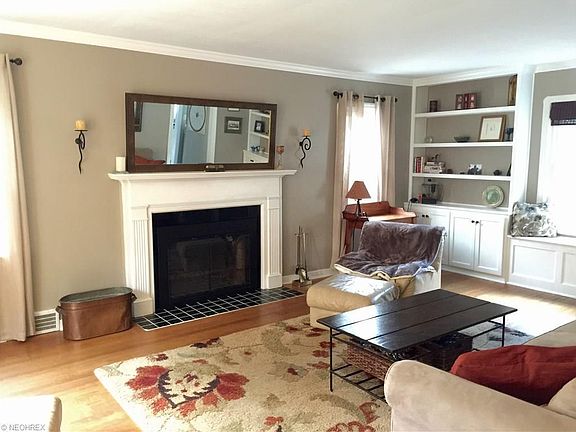 3rd image of 119 Goodhue Dr