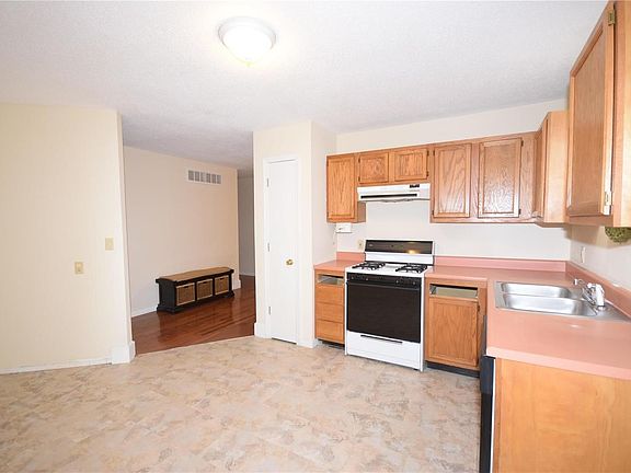 Plenty of room for a table and chairs