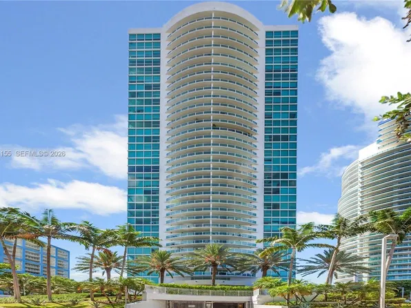 2101 Brickell Ave APT 2512, Miami, FL 33129