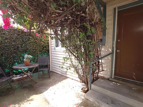 3rd image of 4218 Edenhurst Ave