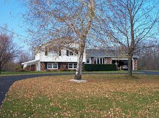 8050 Kelsey Rd, Batavia, NY 14020