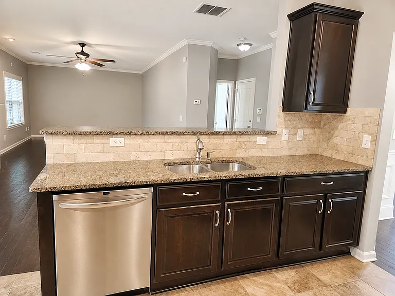 7318 San Vista Dr — Photo 11