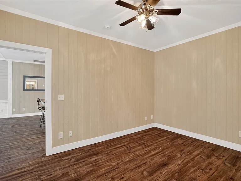 5428 Raymond Stotzer Pkwy — Photo 21