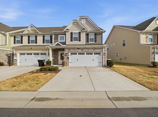 1617 Catbird Ln, Chesapeake, VA 23323