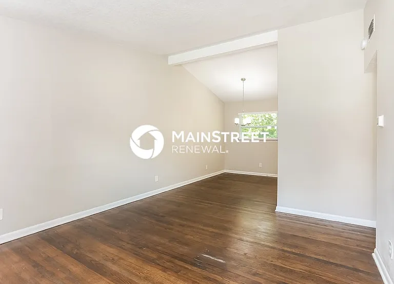 7806 Delaroche Dr — Photo 3