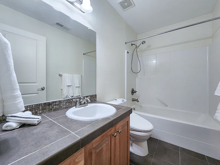 12838 NW Clement Ln — Photo 29