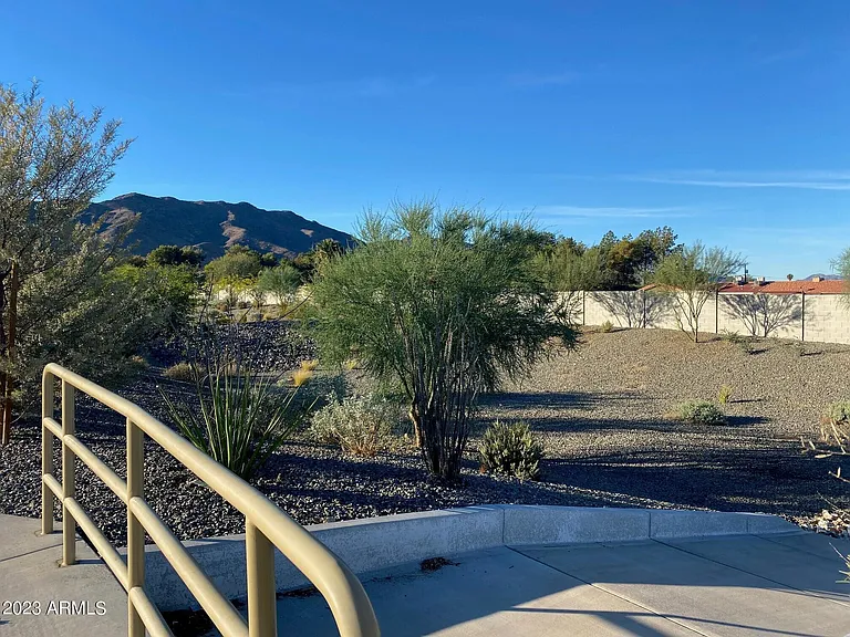 1651 W Paseo Way — Photo 21