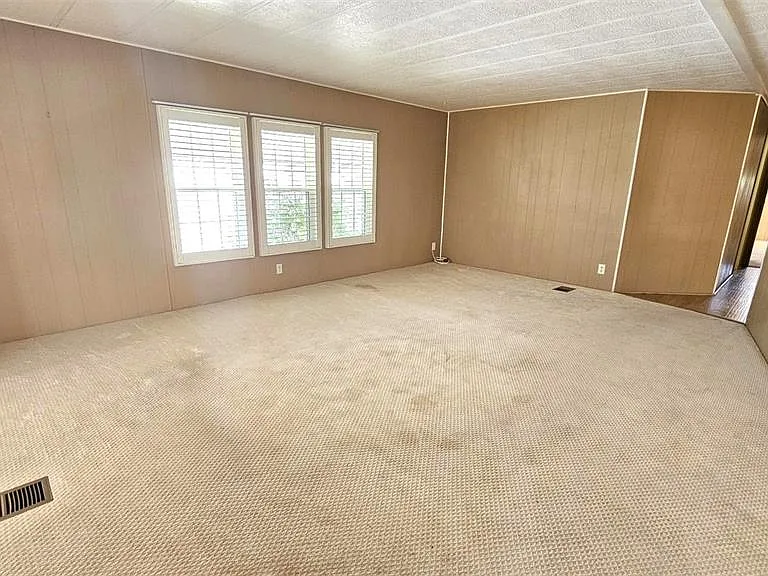 1240 Seagull Dr — Photo 13