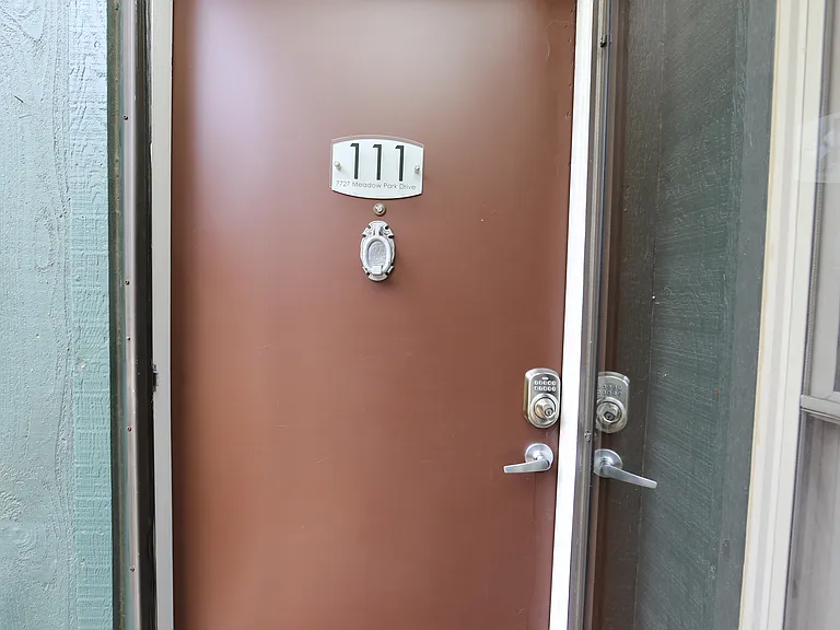 7727 Meadow Park Dr #111 — Photo 11