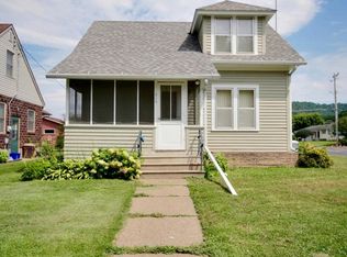 212 School St, Coon Valley, WI 54623