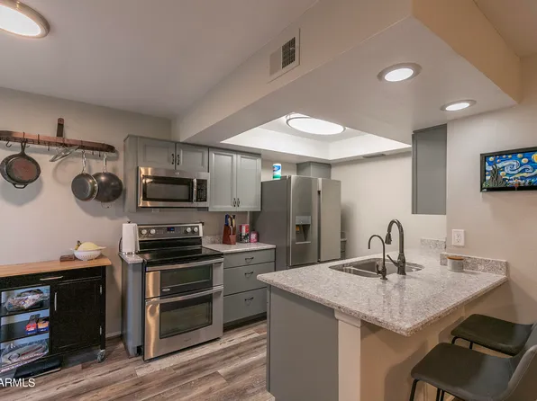 520 N STAPLEY Drive #135, Mesa, AZ 85203