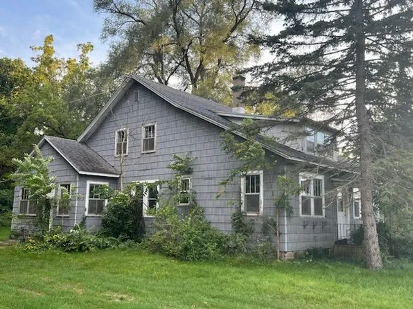 2260 W Marquette Woods Rd, Stevensville, MI 49127