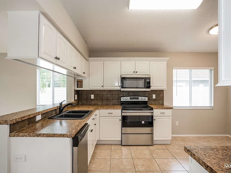11015 Peking Pl — Photo 2