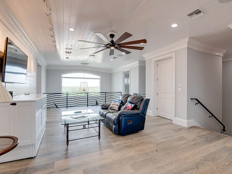 528 Bay Shore Dr — Photo 46