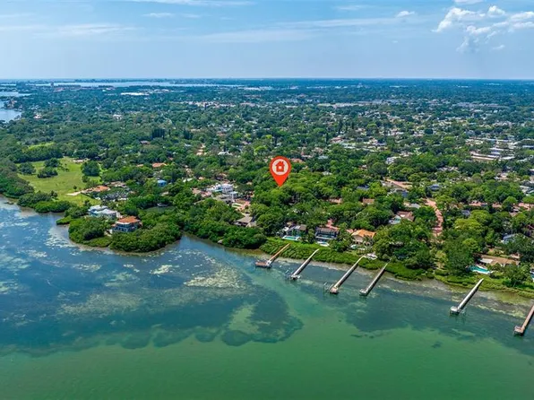 1321 Serpentine Dr S, Saint Petersburg, FL 33705