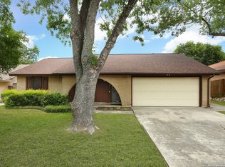 7818 Lazy Forest St, Live Oak, TX 78233