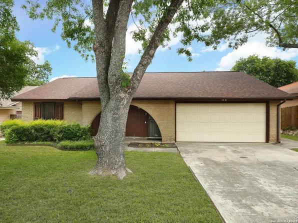 7818 Lazy Forest Dr., Live Oak, TX 78233