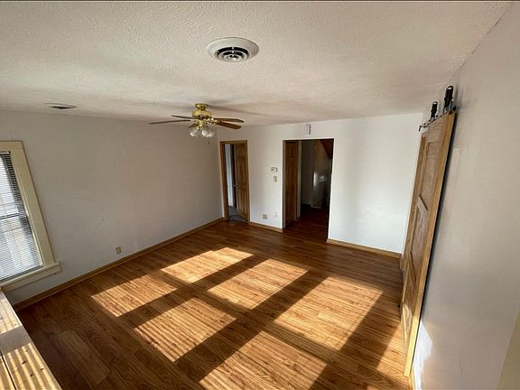 2nd image of 3318 M St #2