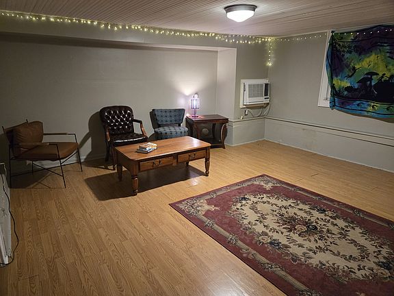 4th image of 1224 Broadway St #B
