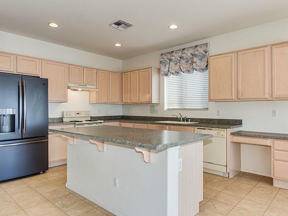 5th image of 9339 W Tonopah Dr