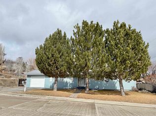 905 Elk St, Kemmerer, WY 83101