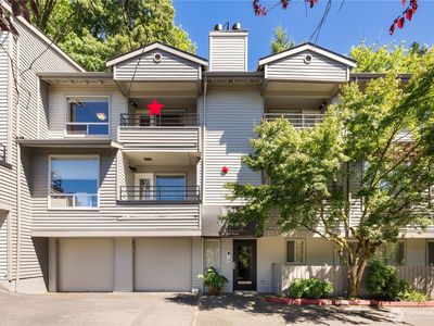 3540 Lake Washington Boulevard SE #210, Bellevue, WA, 98006