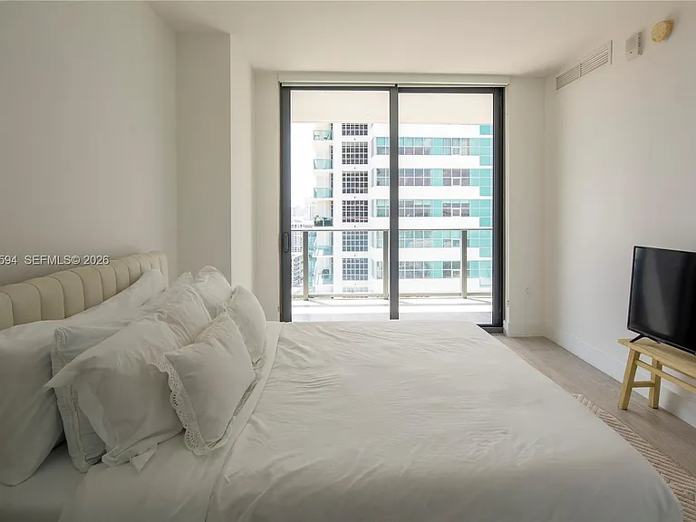 121 NE 34th St #2701 — Photo 13