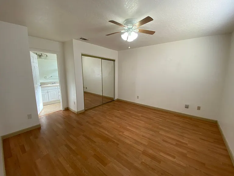 13632 Nassau Dr — Photo 5