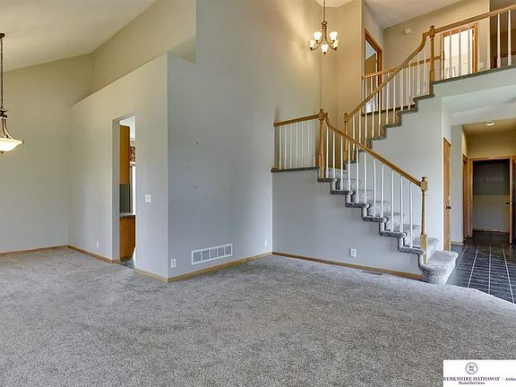 4th image of 4015 N 163rd Cir