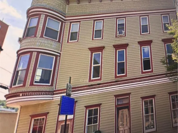 132 E Broad St #3, Tamaqua, PA 18252