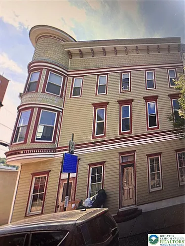 132 E Broad St #1 Photo 1