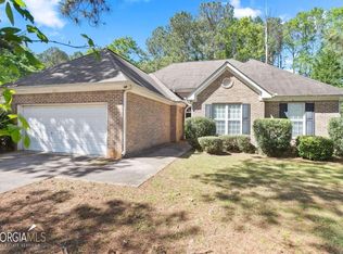 825 Lincoln Sq, Locust Grove, GA 30248