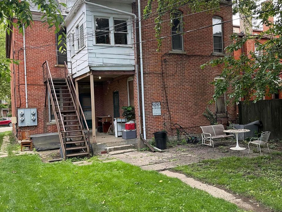 2nd image of 1441 Neil Ave