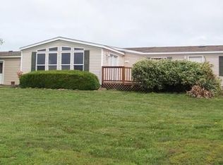 197 Willow Rd, Yates Center, KS 66783