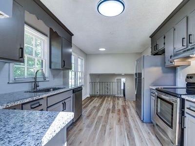 305 Red Roan Pl, Charlotte, NC, 28215