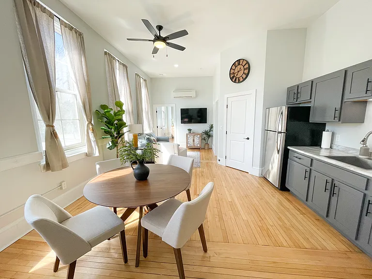 341 Water St #204 — Photo 6