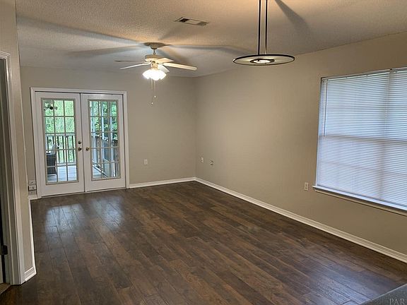 4th image of 2309 Shoal Creek Dr