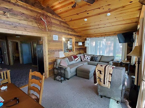 Family room, kitchen window 